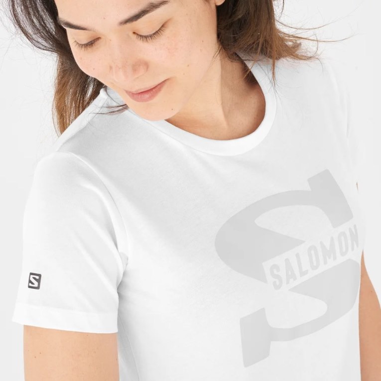 Camiseta Salomon Outlife Big Logo Curta Sleeve Feminino Branco | PT Y64538